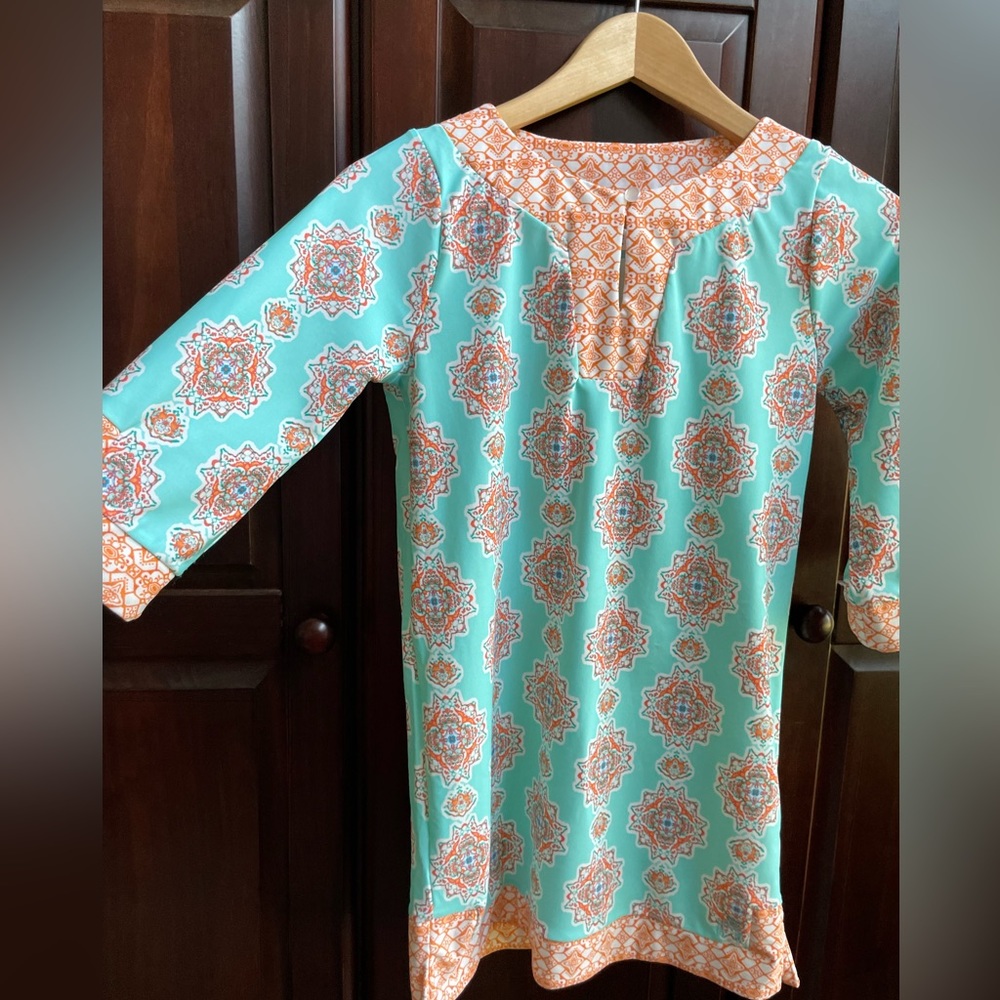 Cabana Life Kids swim cover-up. Beautiful Teal & Coral pattern. Size 12.